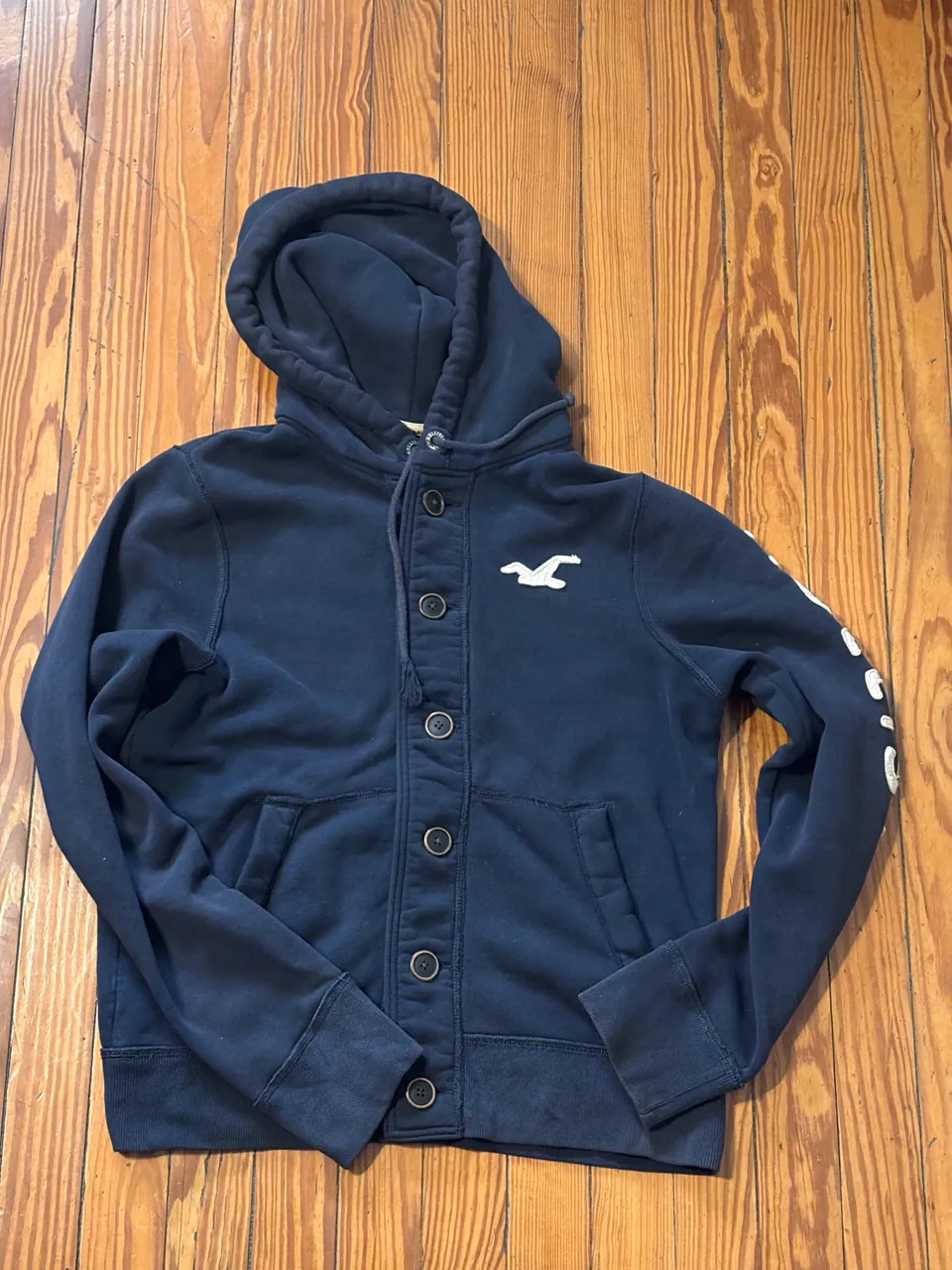 Hollister · Talle L