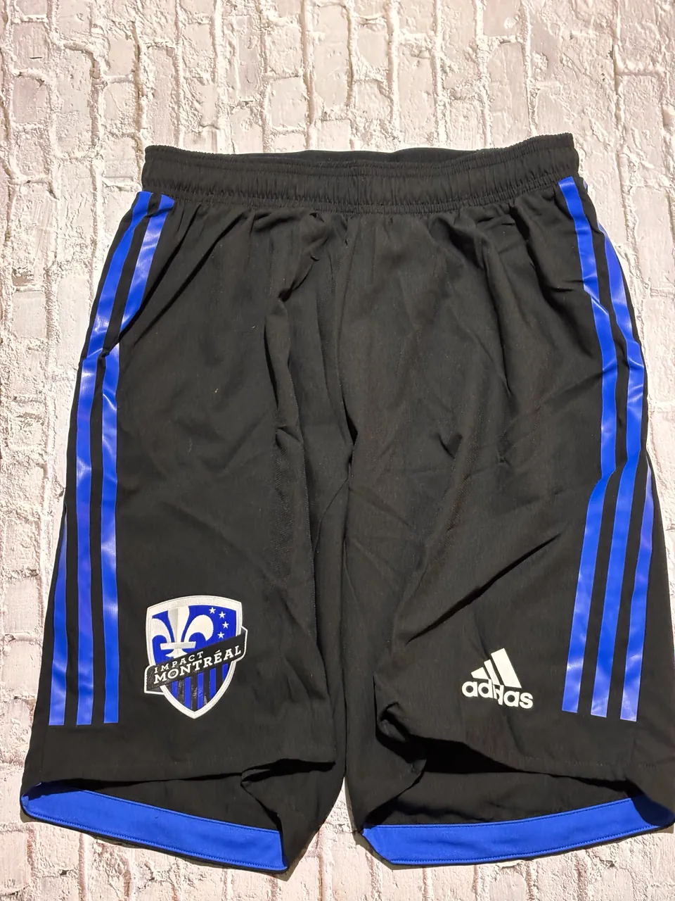 Short adidas - imagen 1