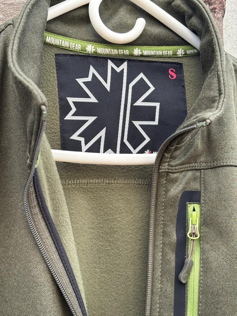 Campera Mountain gear - imagen 2