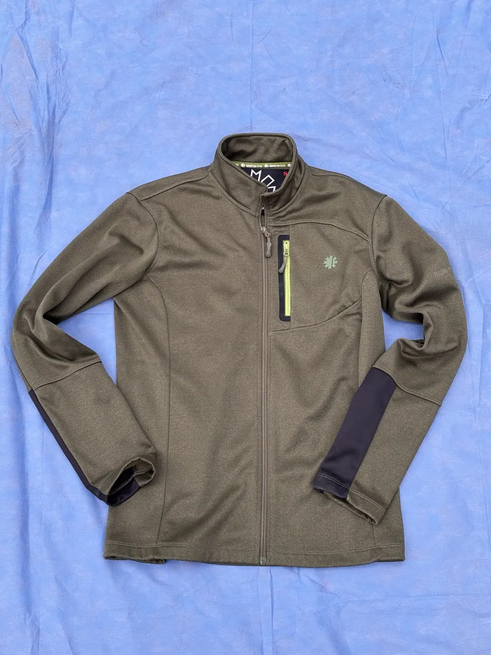 Buzo Mountain gear - imagen 1