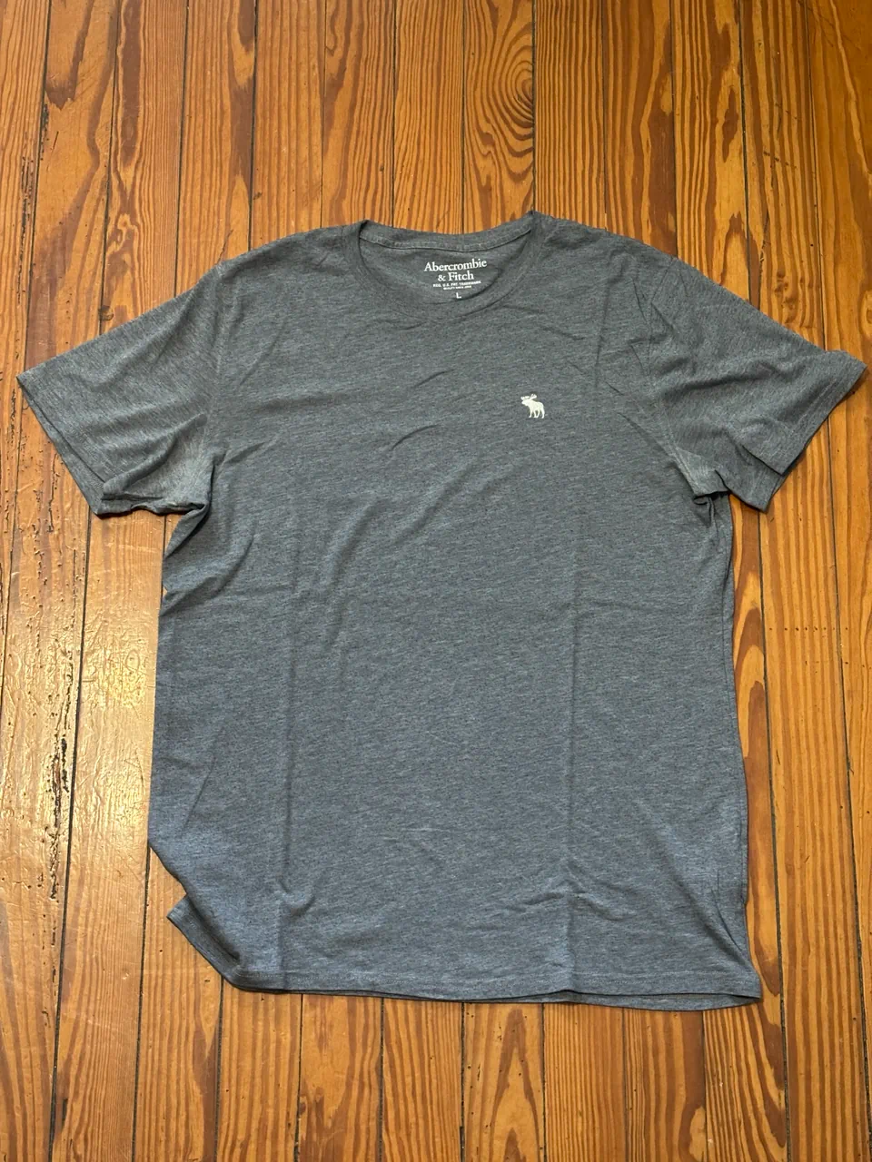 Remera Abercrombie & Fitch · Talle L