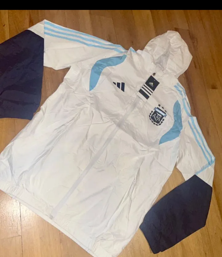 Campera adidas - imagen 1