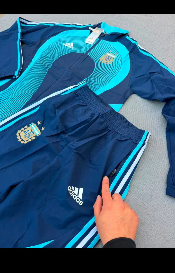 Conjunto adidas - imagen 1