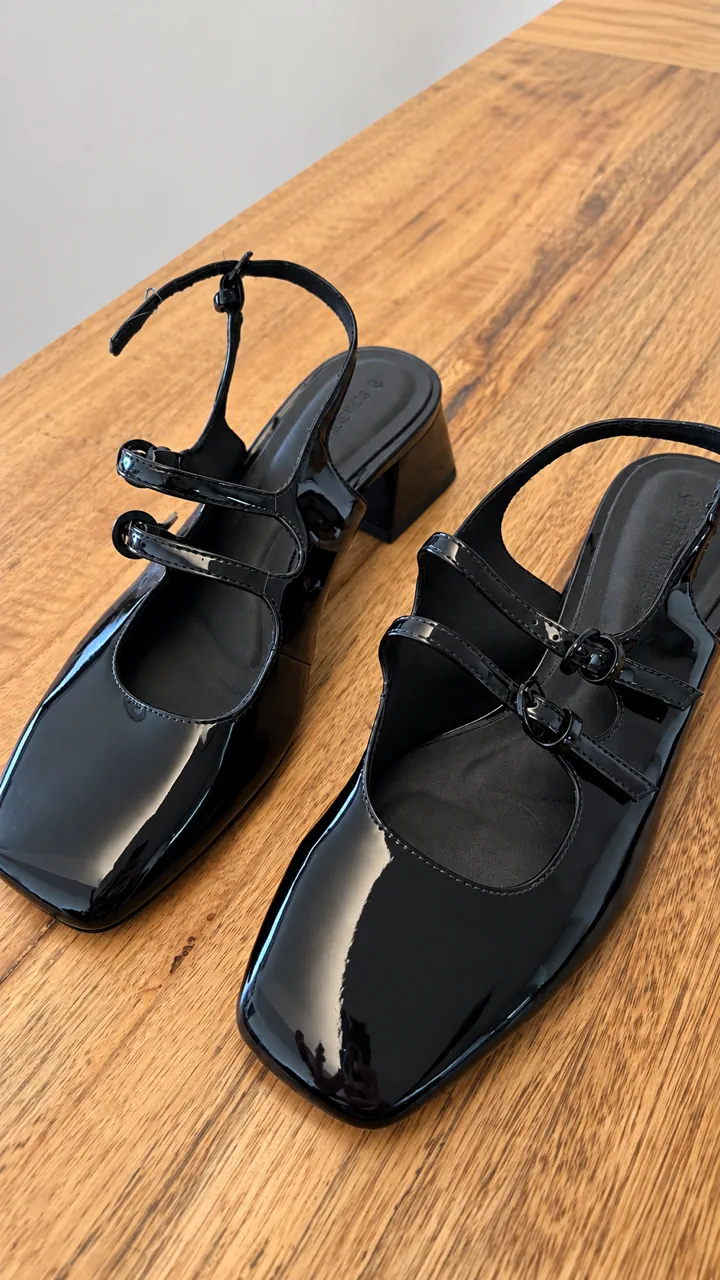 Stradivarius · Talle AR 37