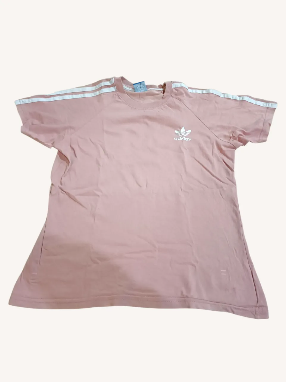 Remera adidas · Talle M