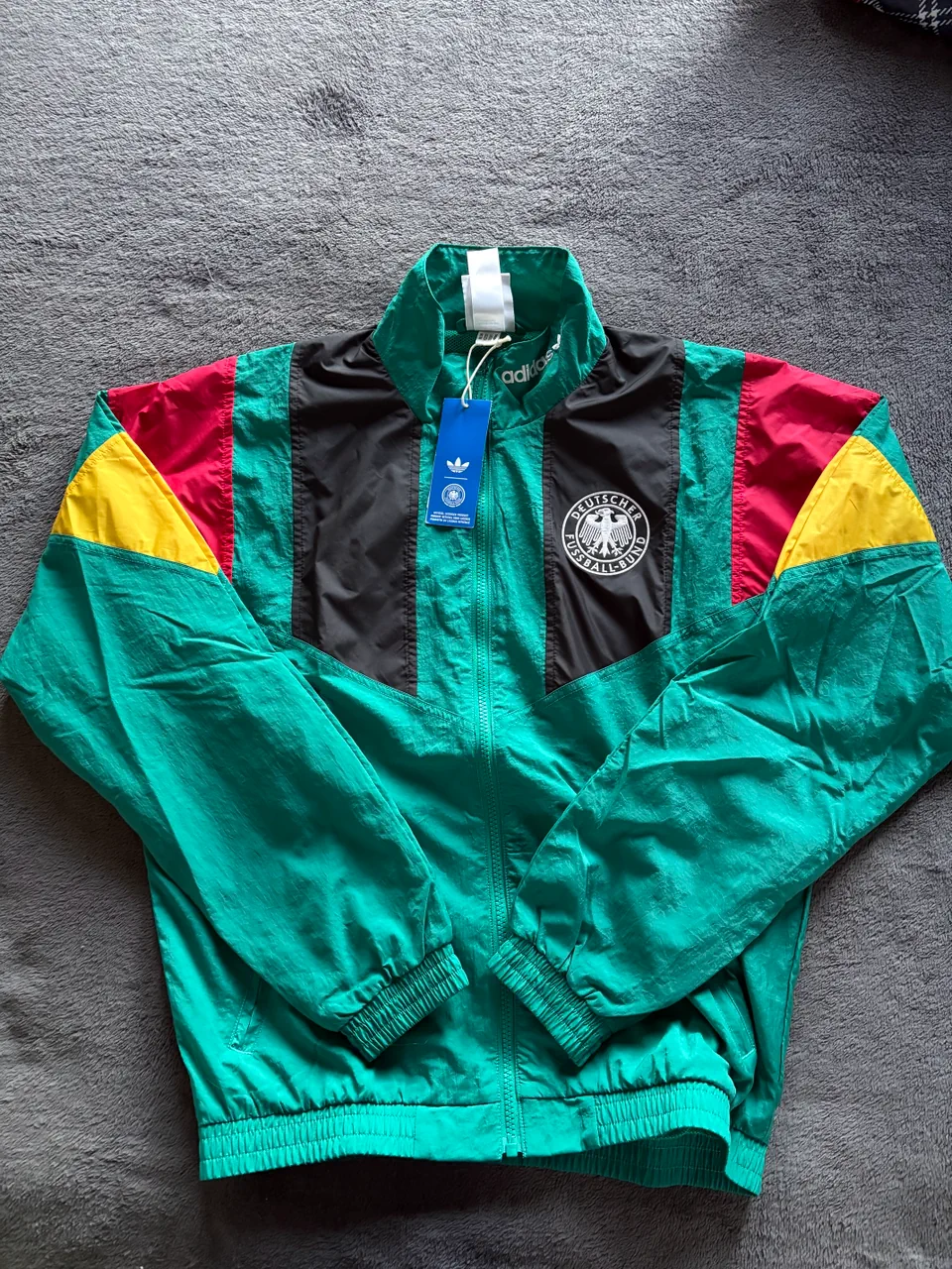 Campera adidas - imagen 1