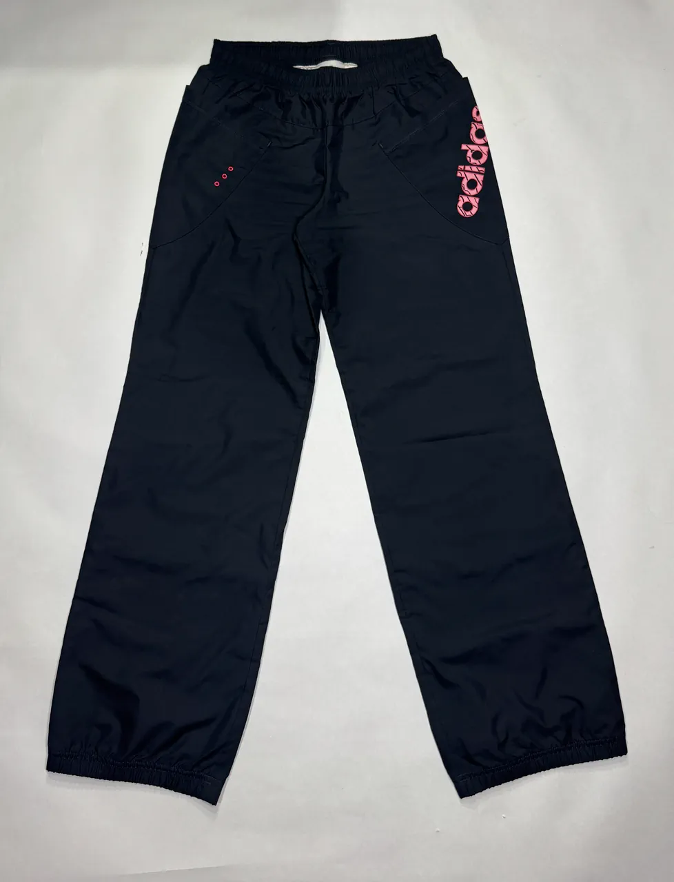 Pantalón adidas · Talle 12 años / 152 cm