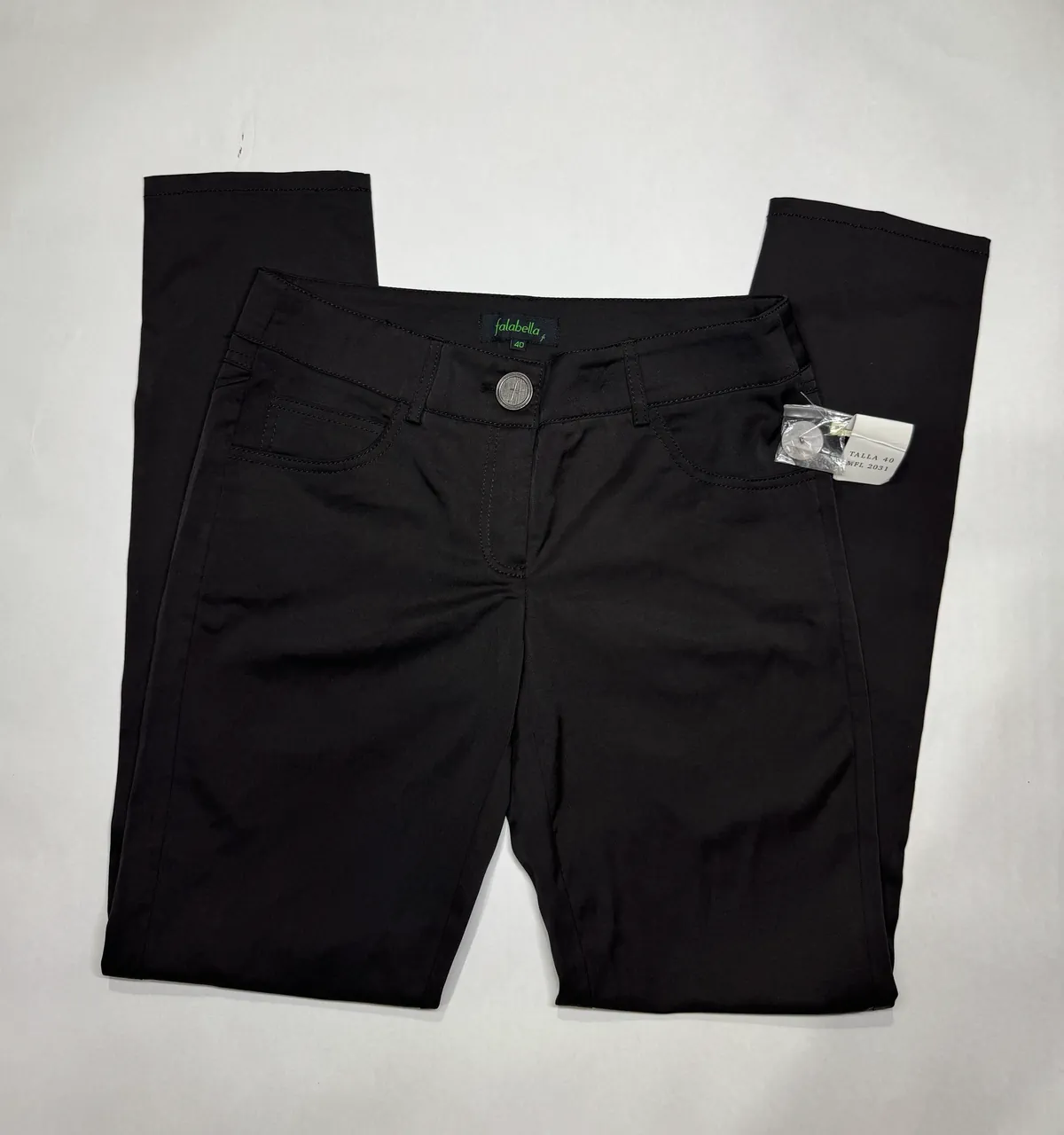 Pantalón Falabella · Talle EU 40