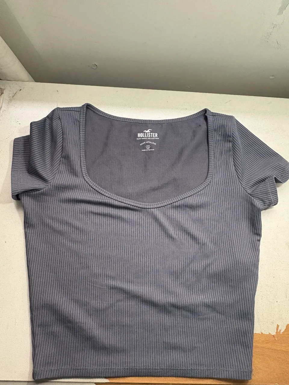 Remera Hollister · Talle S
