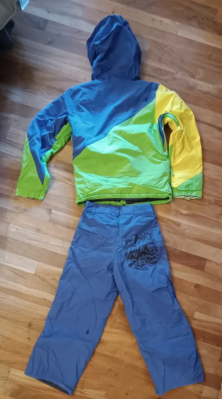 Ropa deportiva Volcom - imagen 4