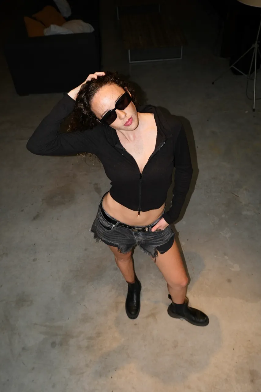 Buzo Pretty little things - imagen 1