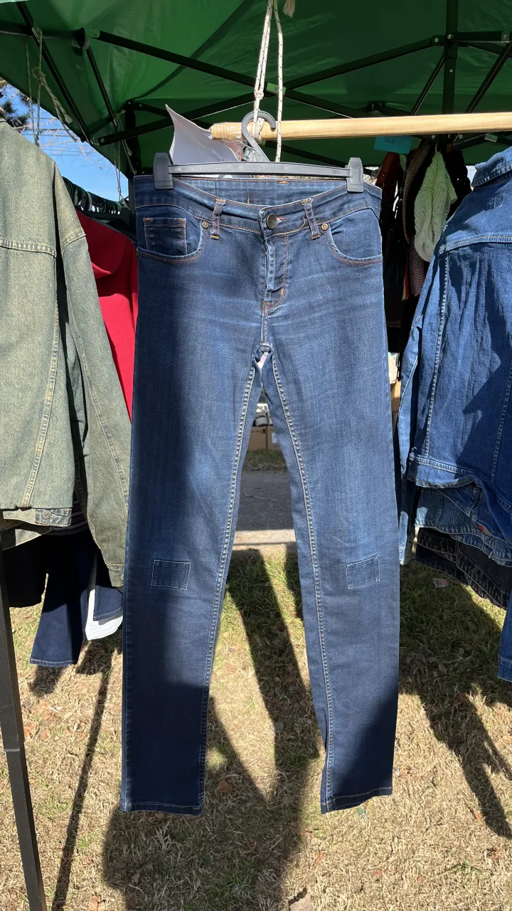 Jean A ≠ - imagen 1