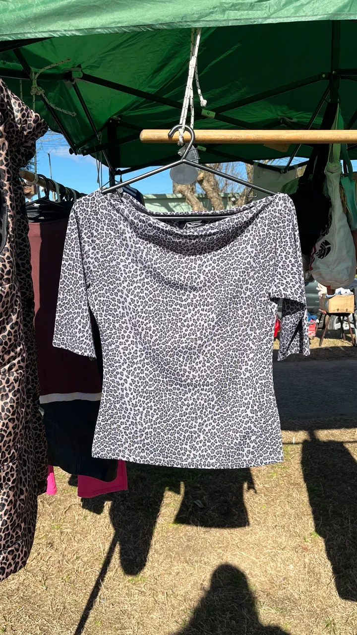 Remera A: - imagen 1