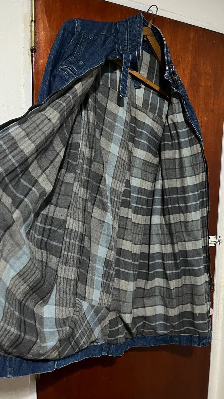 Campera A ≠ - imagen 3