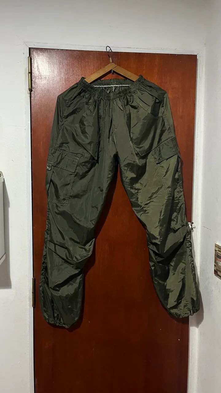 Pantalón A: · Talle L