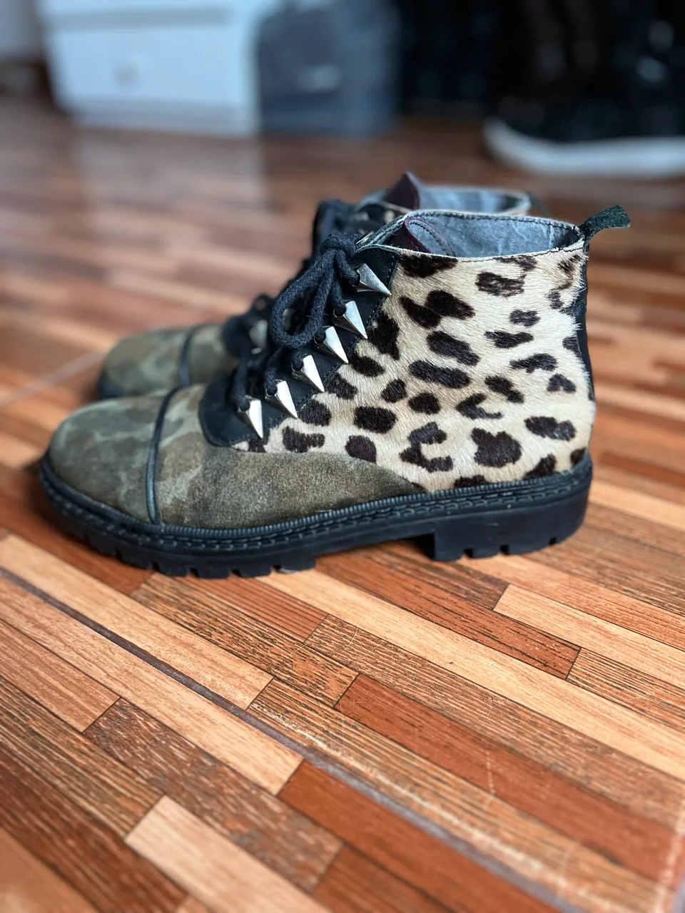 Borcegos Sarkany - imagen 1