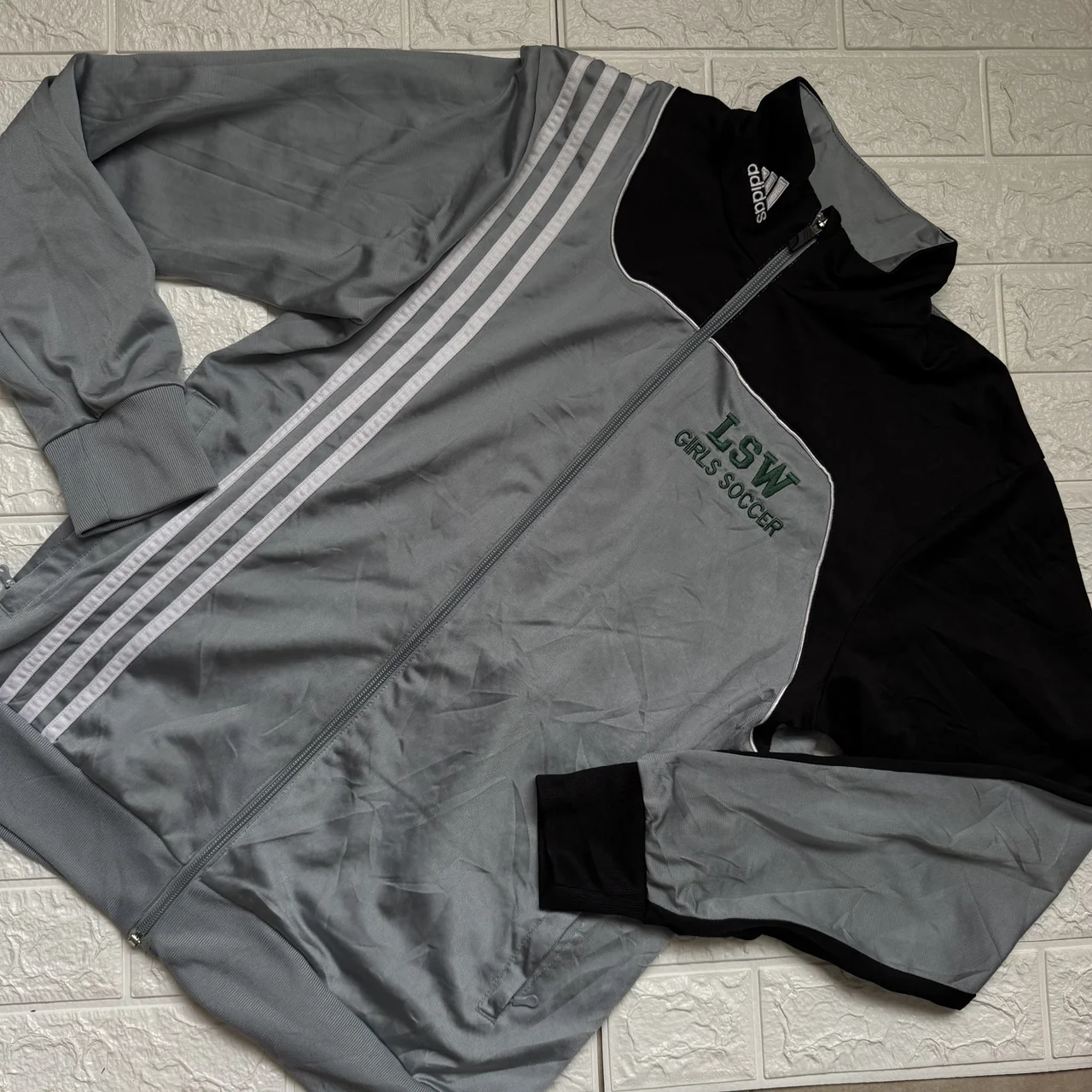 Campera adidas - imagen 1