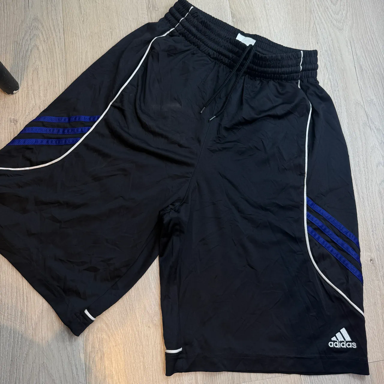 Short adidas · Talle M