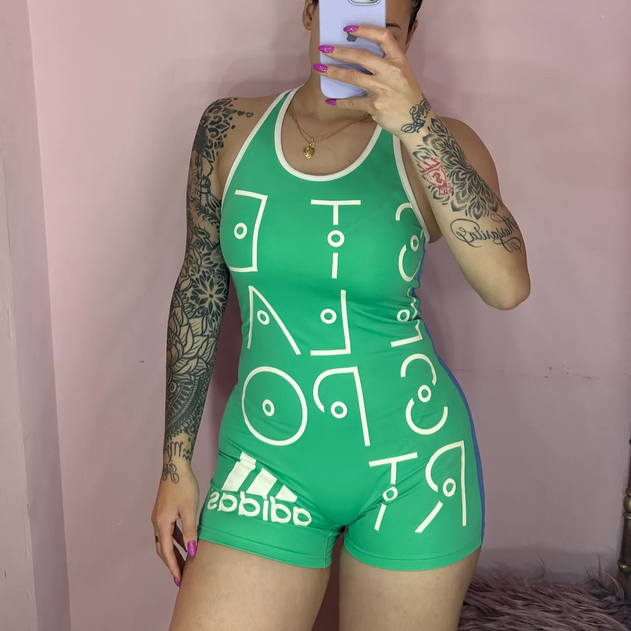 Mono adidas - imagen 1