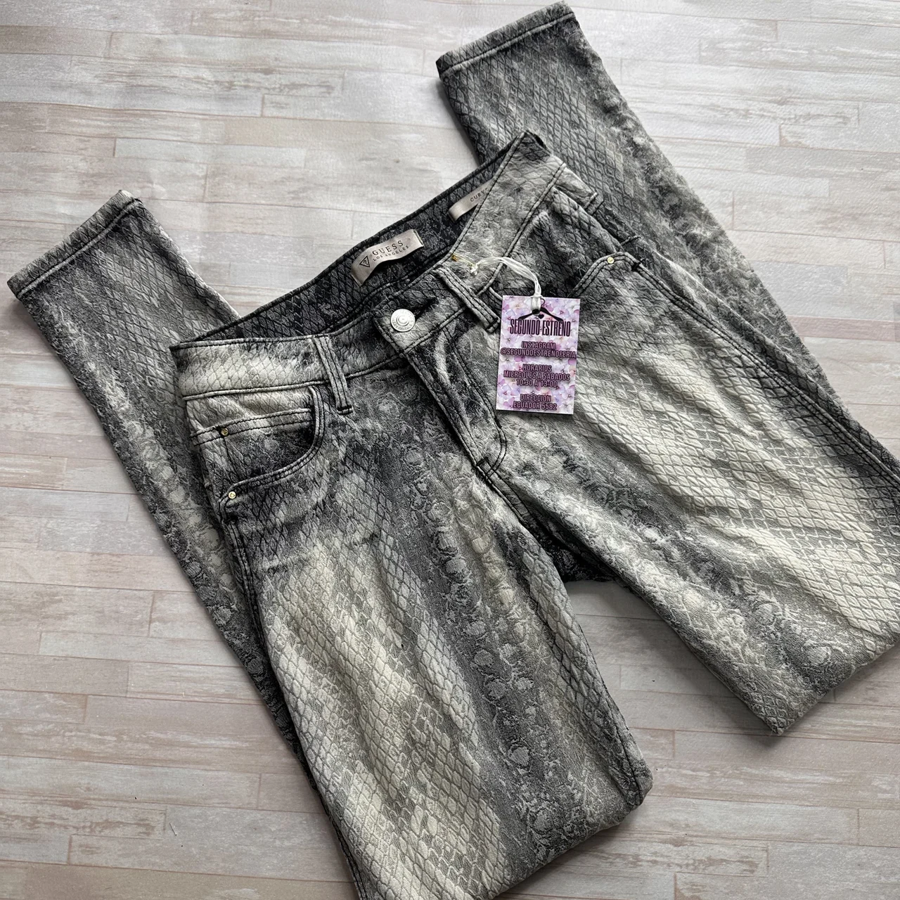 GUESS · Talle XS