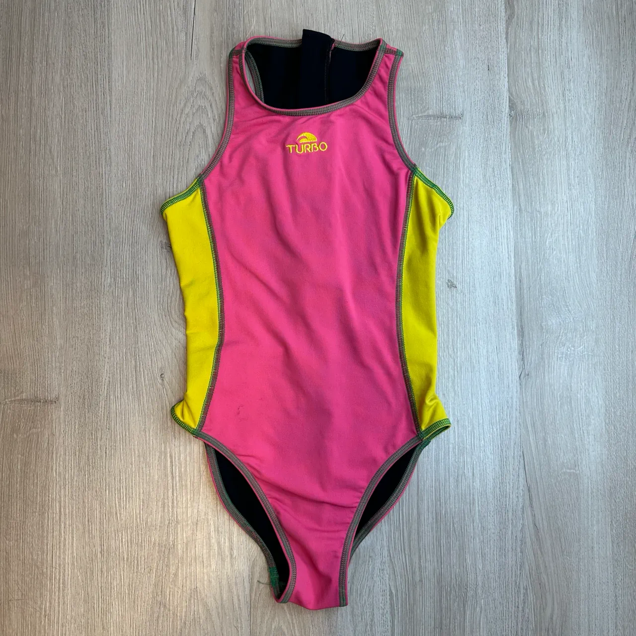 Traje de baño Turbo · Talle S