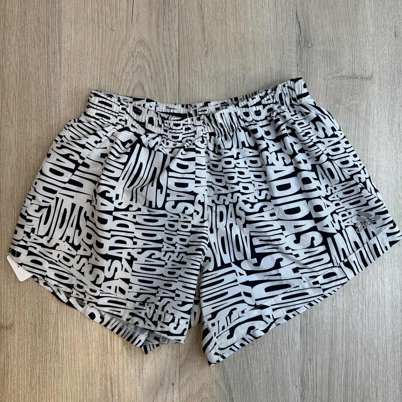 Short adidas - imagen 1