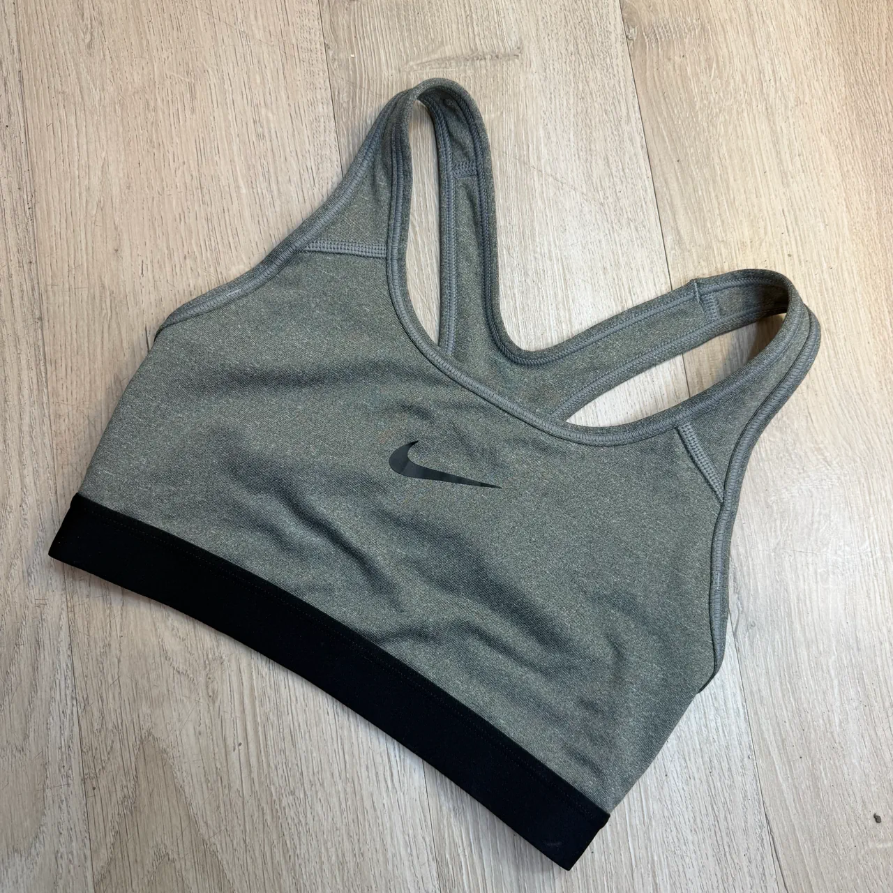 Top Nike - imagen 1