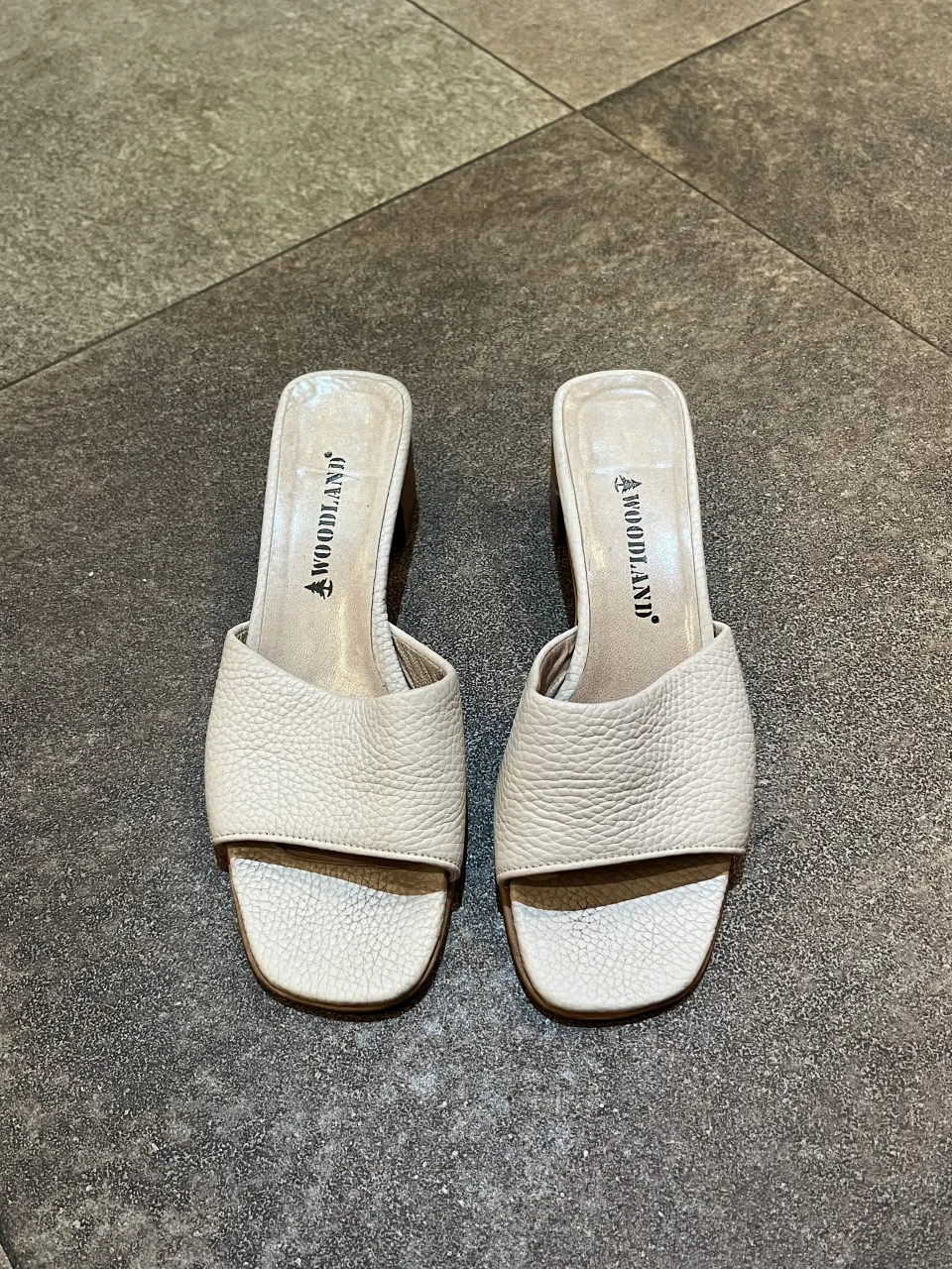 Sandalias Woodland · Talle AR 37