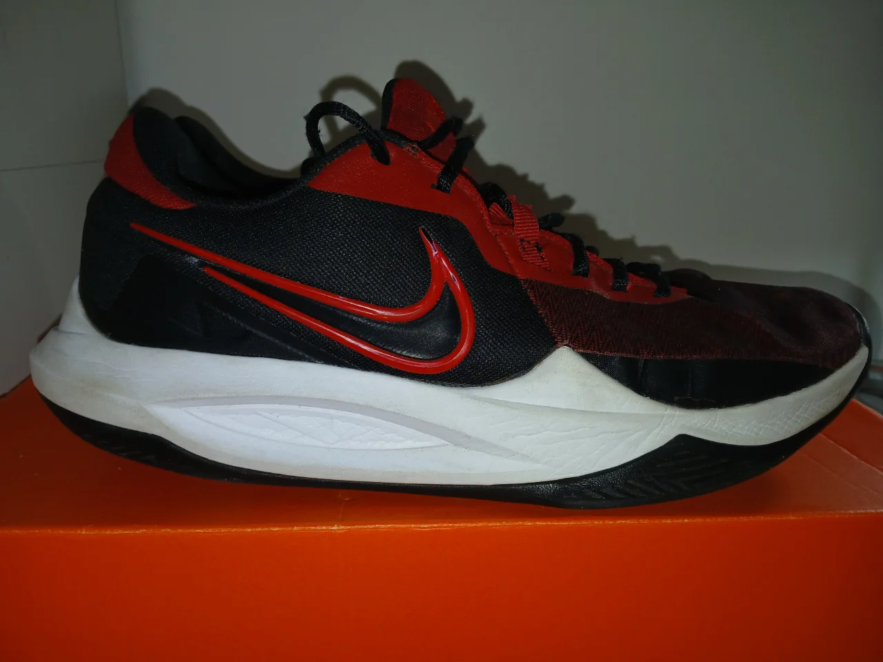 Nike · Talle AR 45