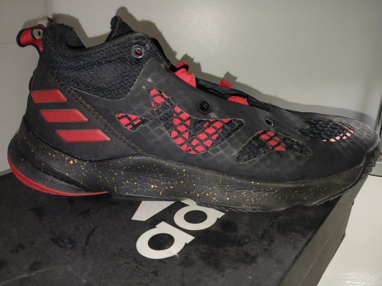 adidas · Talle AR 45