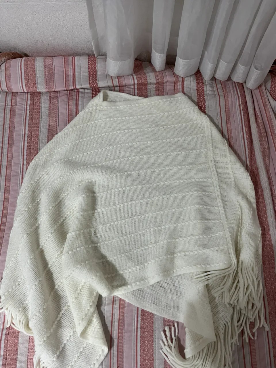 Poncho Tejido - imagen 1