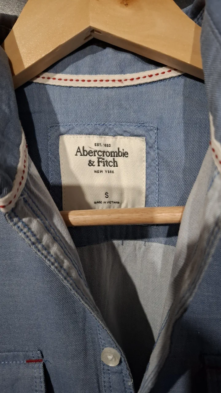 Abercrombie & Fitch · Talle S