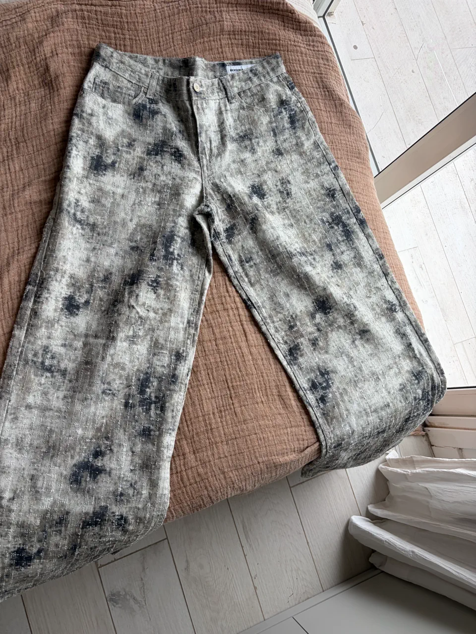 Jean Bershka · Talle EU 40