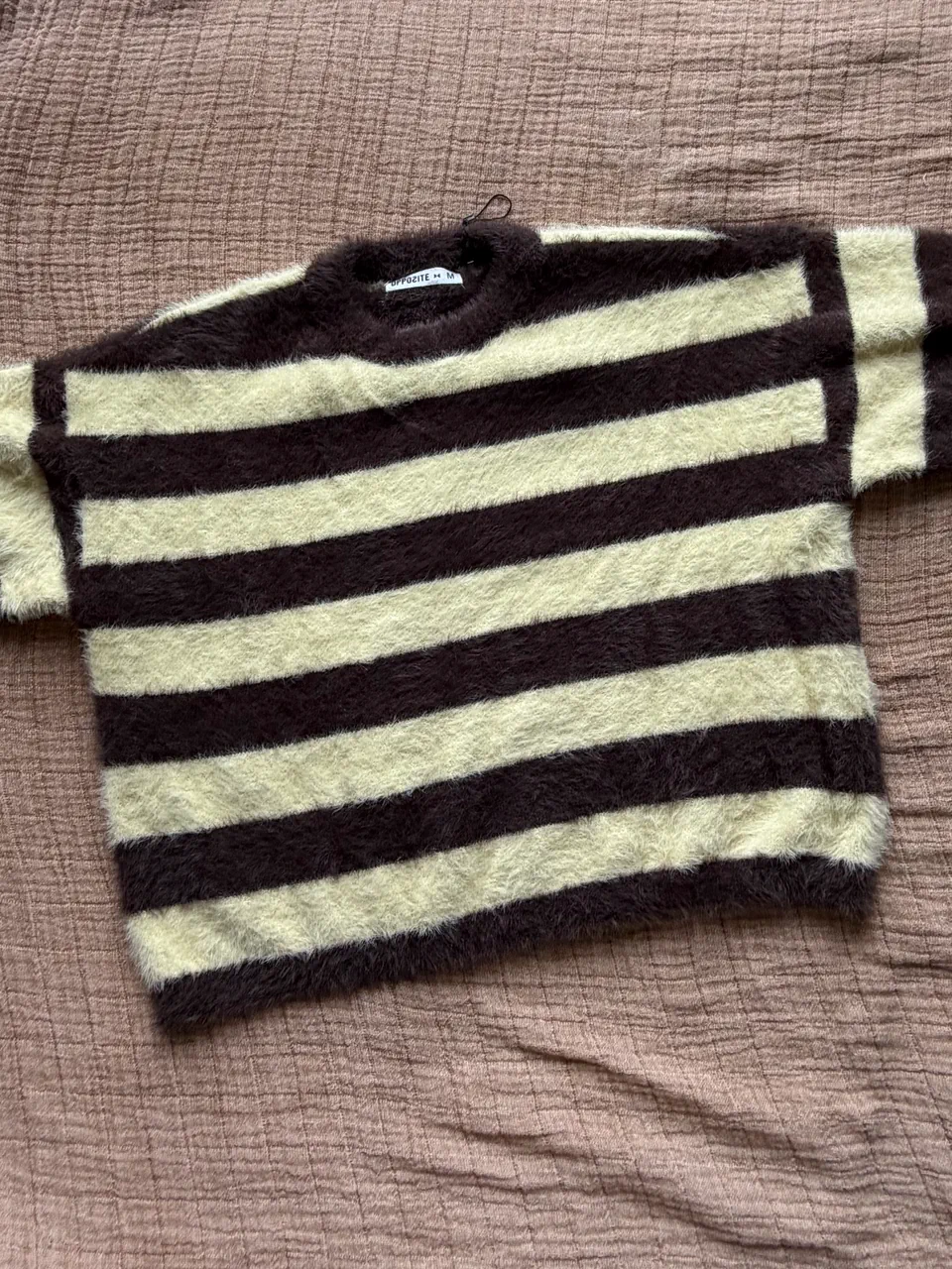 Sweater Opposite · Talle M