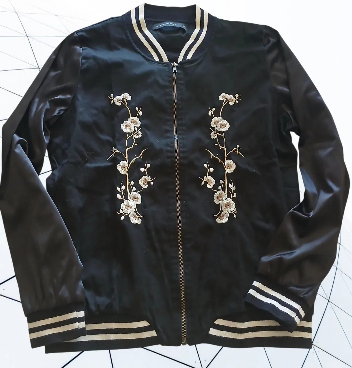 Campera Cuesta Blanca · Talle M