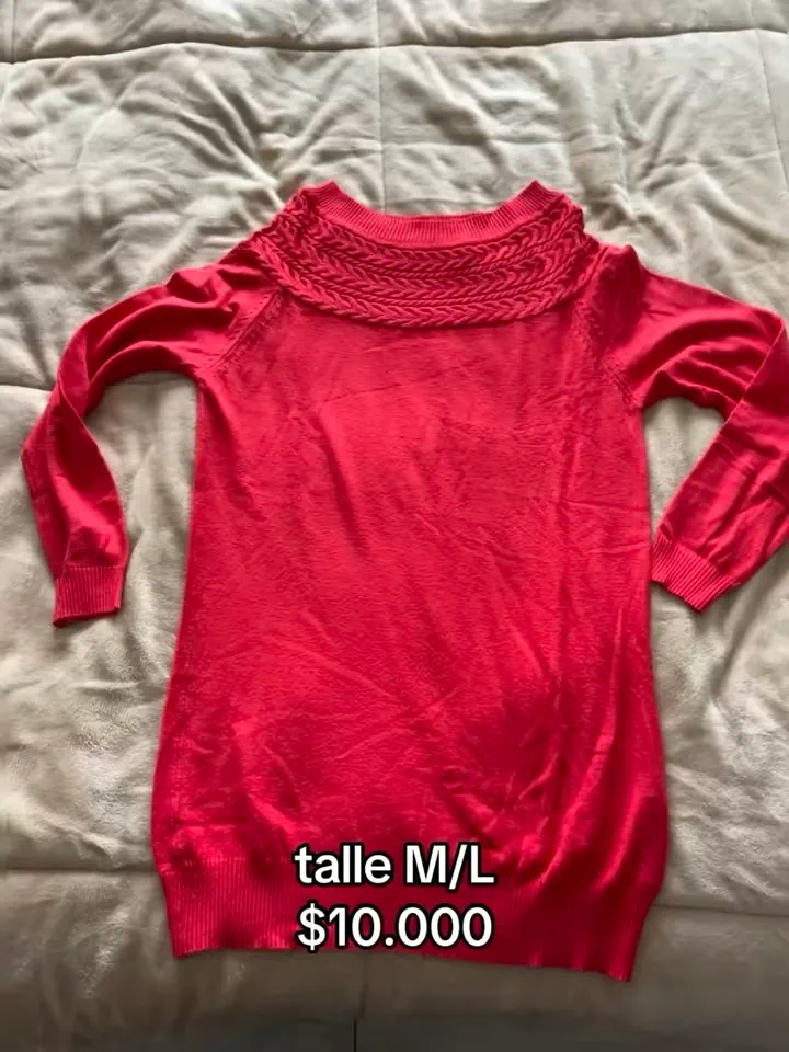 Sweater - · Talle L