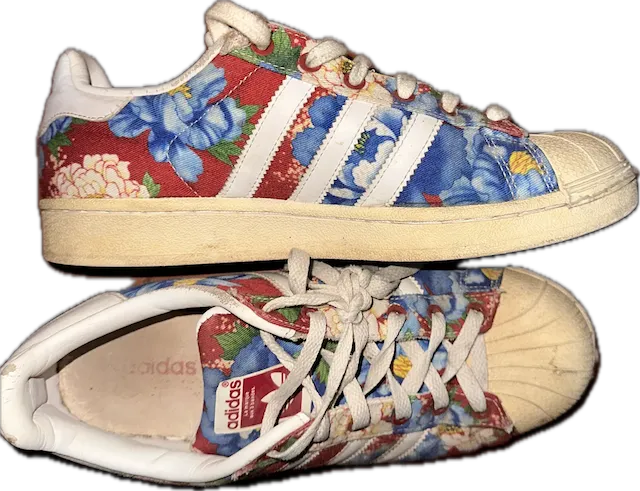adidas · Talle AR 37