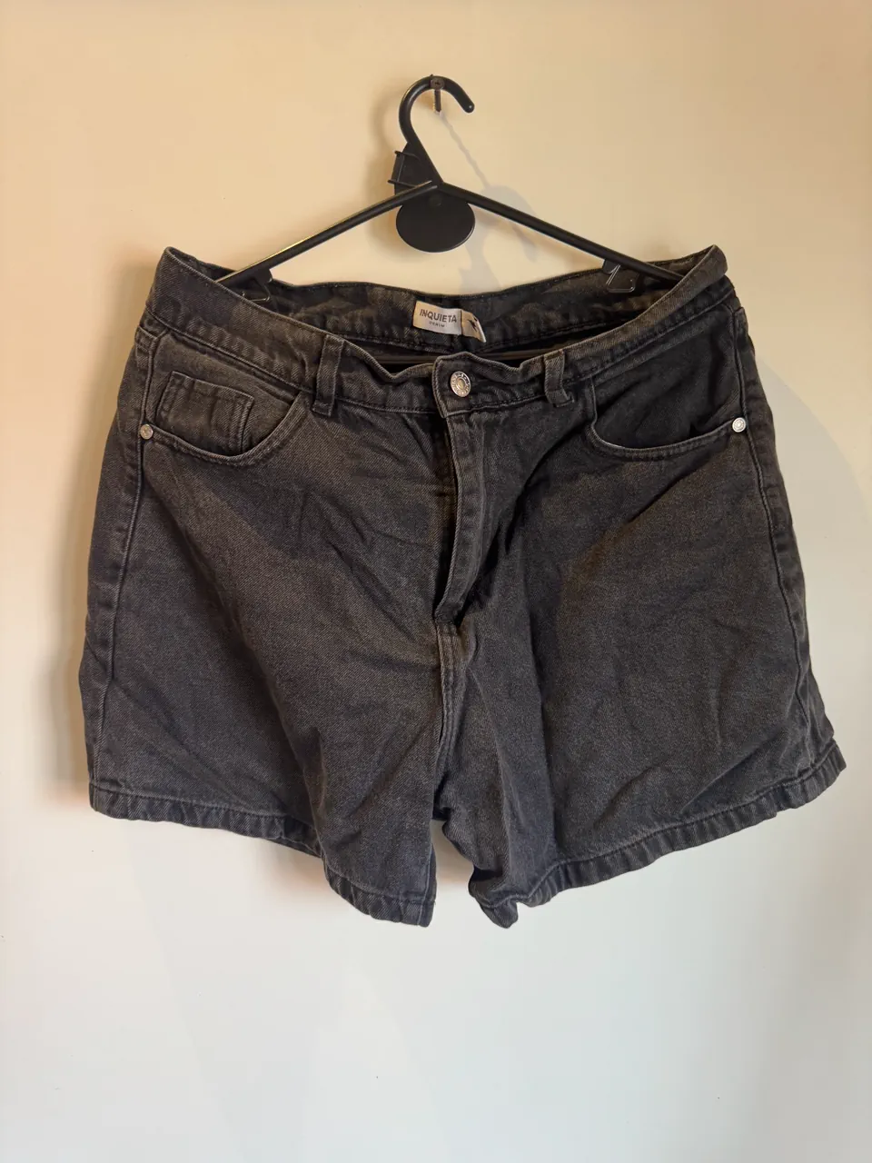 Short Inquieta - imagen 1