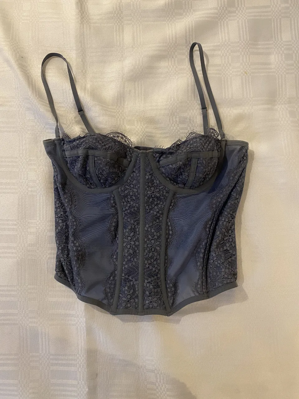 Corpiño Urban Outfitters - imagen 1