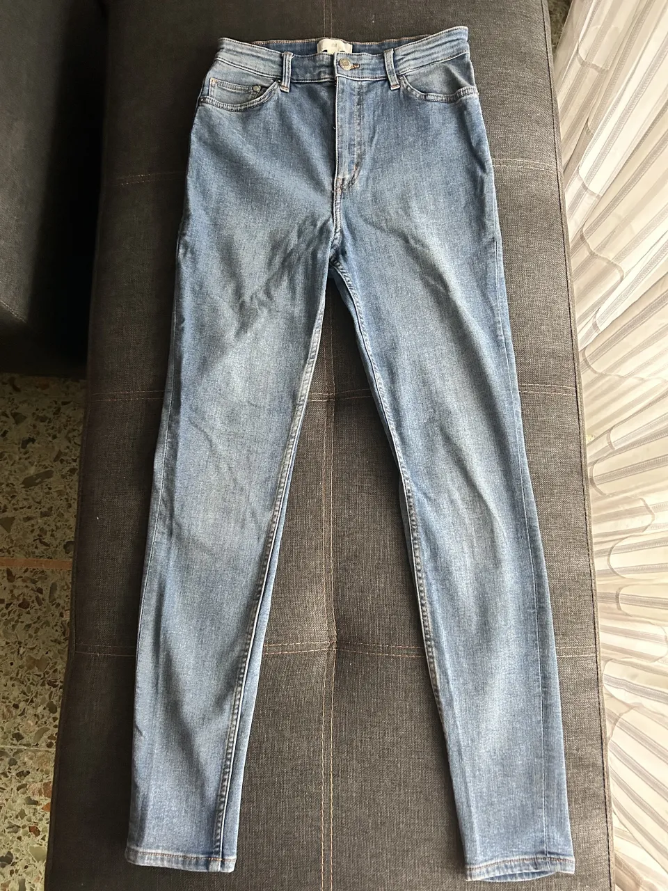 Jean H&M · Talle EU 38