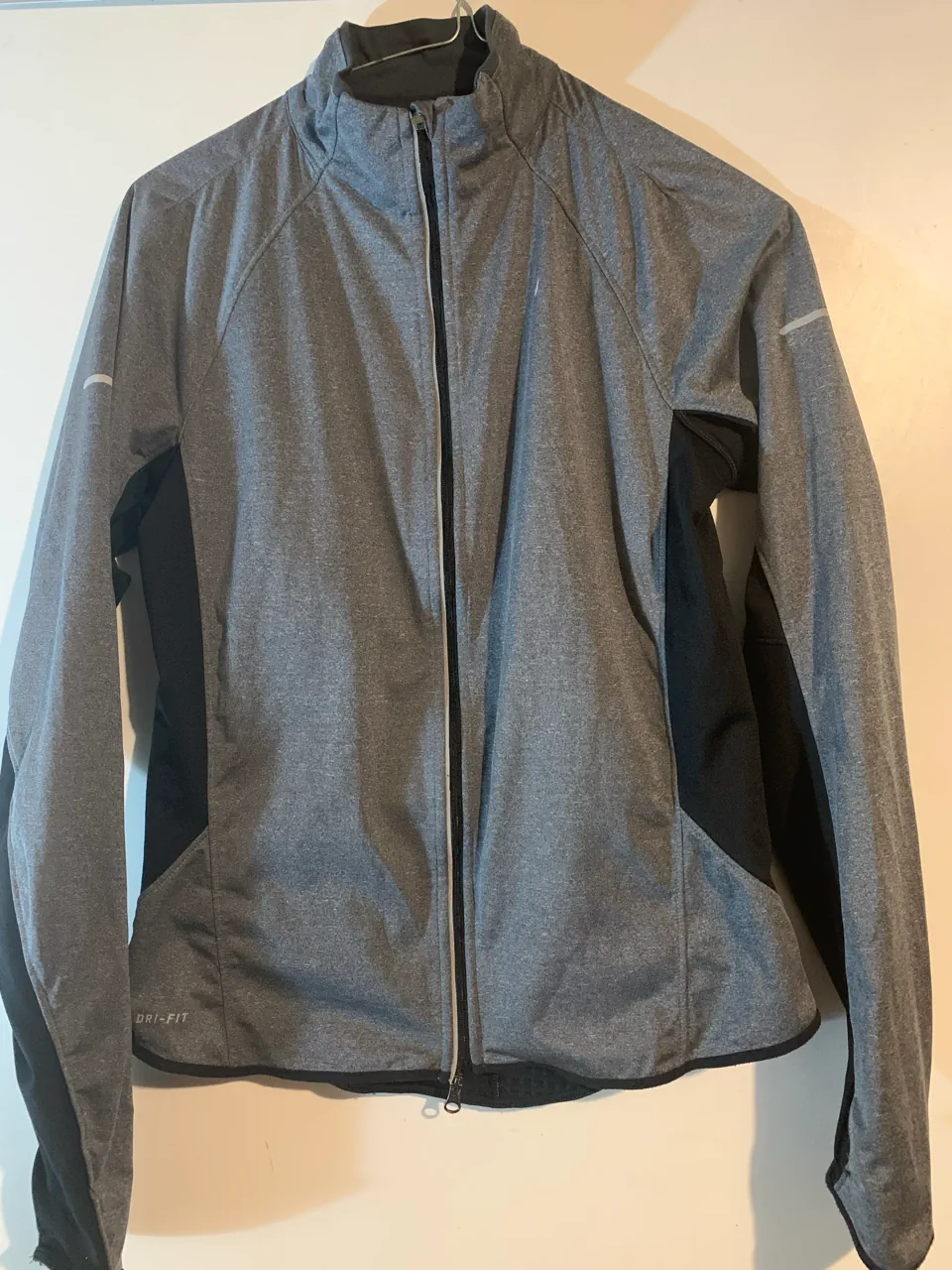 Nike · Talle M