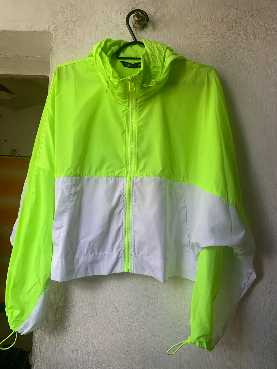 Rompeviento Zara · Talle M