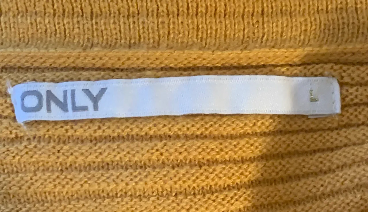 Sweater ONLY - imagen 2