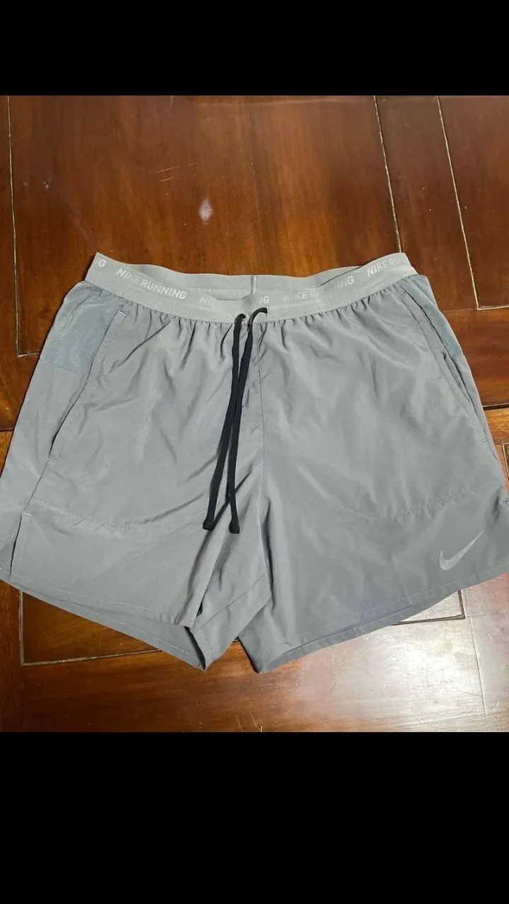 Short Nike - imagen 1