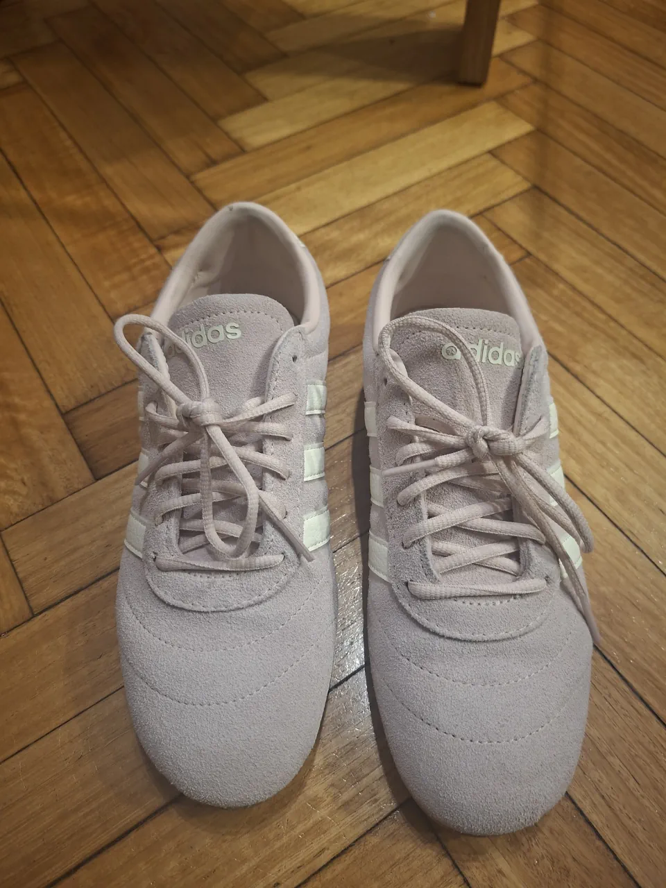 adidas · Talle AR 38