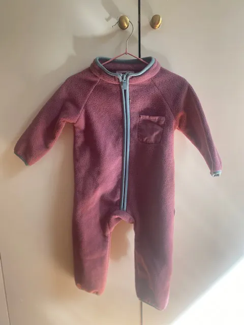 Pijama de una pieza Primark · Talle 9-12 meses