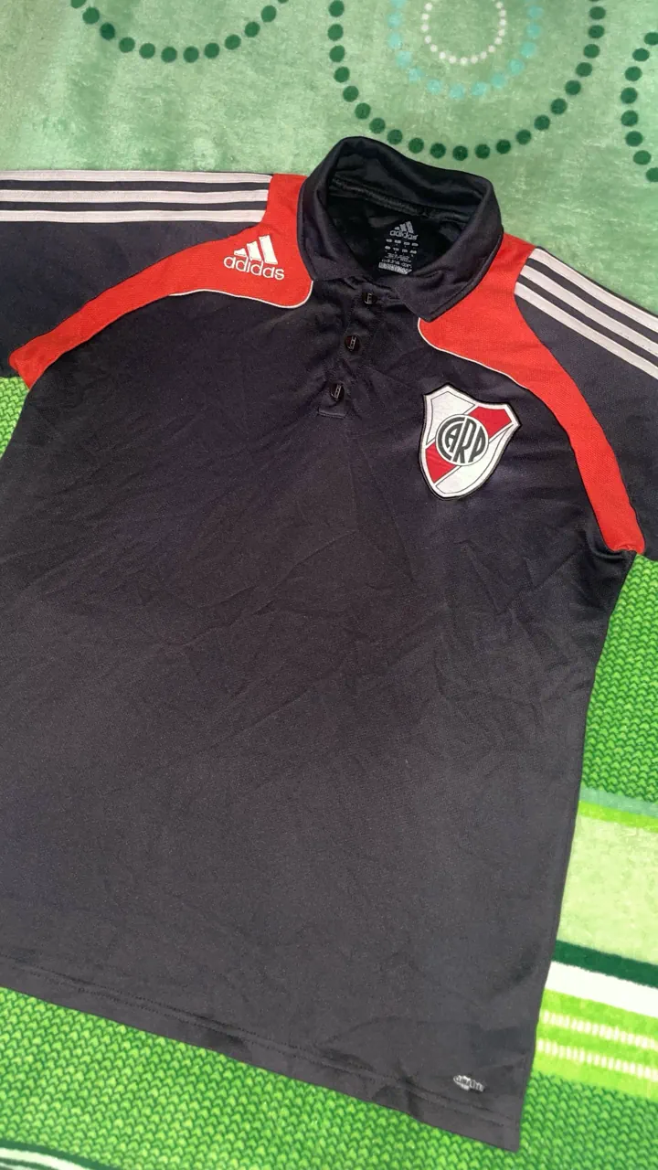 adidas · Talle M