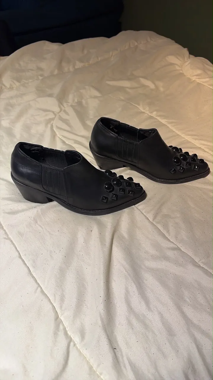 Zuecos Sarkany - imagen 1