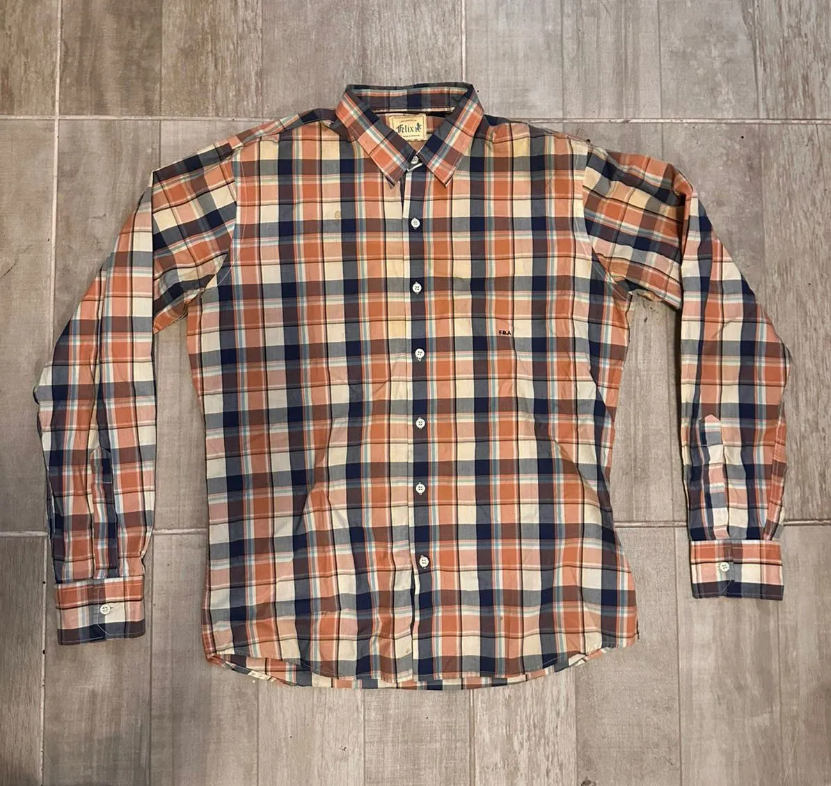 Camisa Felix · Talle L