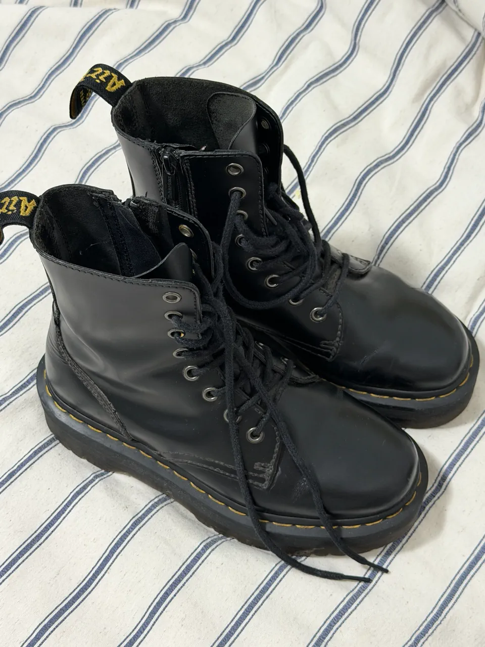 Borcegos Dr. Martens - imagen 1